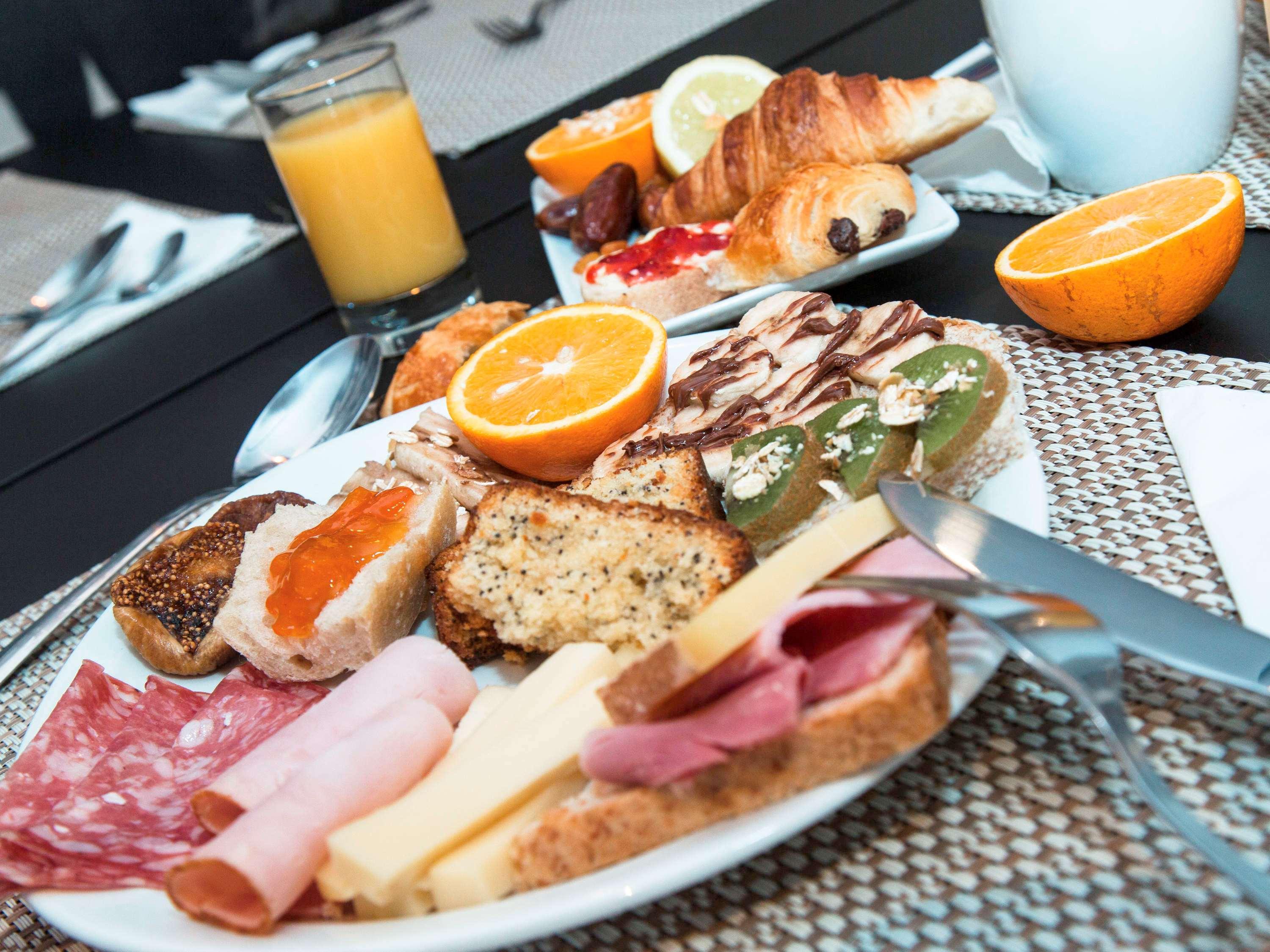 Hotel Ibis Styles Paris Mairie De Clichy Esterno foto
