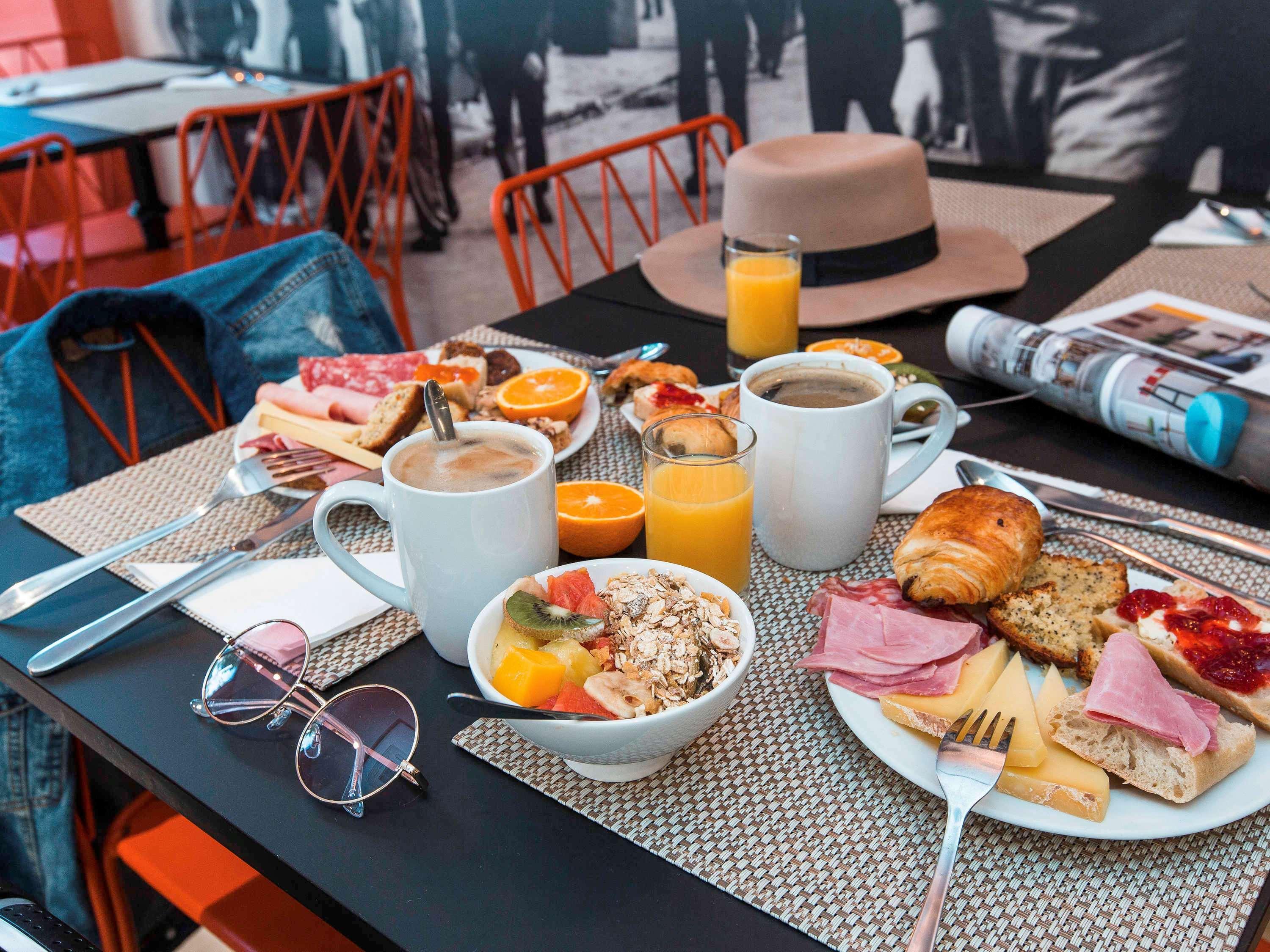 Hotel Ibis Styles Paris Mairie De Clichy Esterno foto