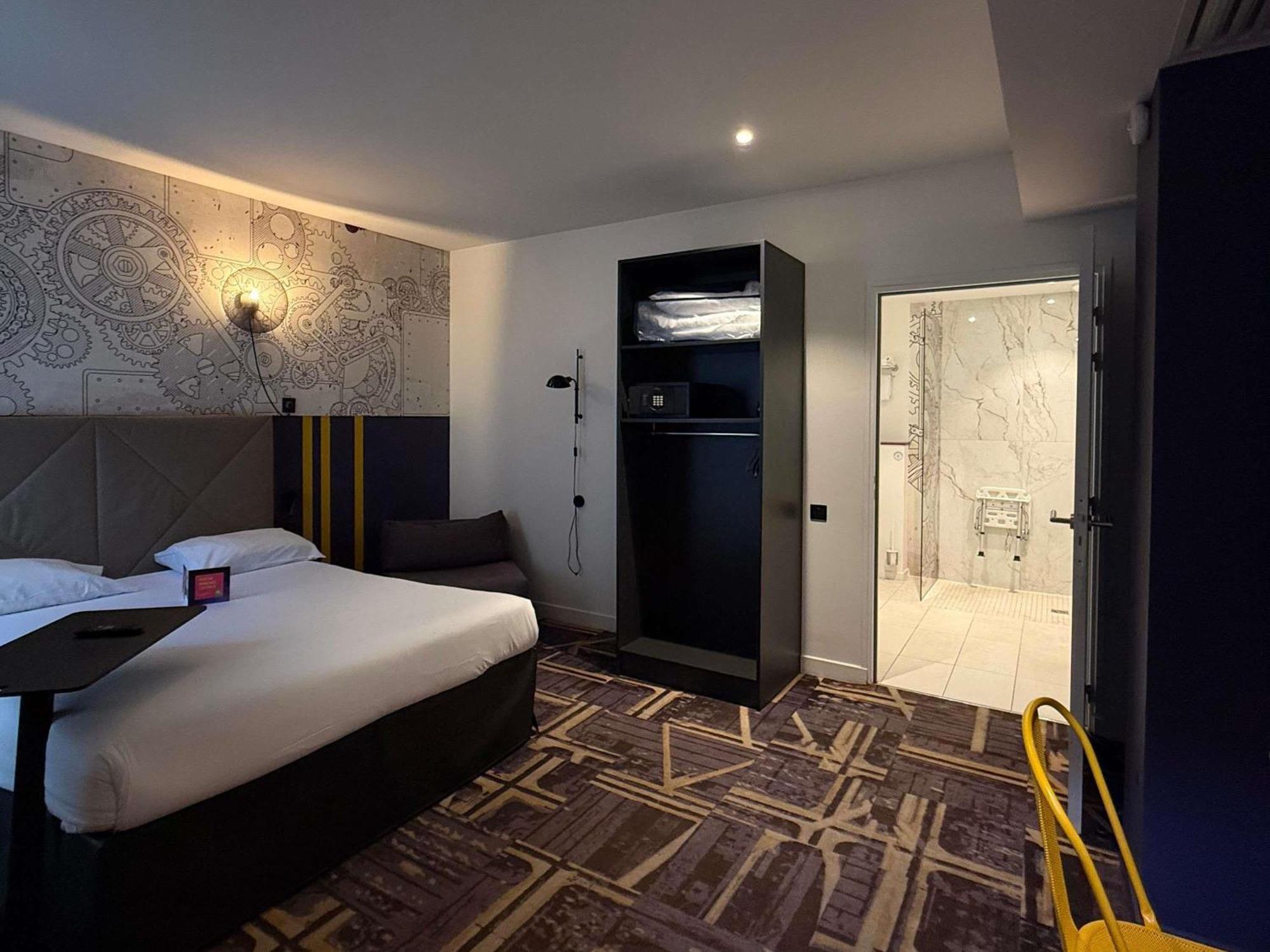 Hotel Ibis Styles Paris Mairie De Clichy Esterno foto