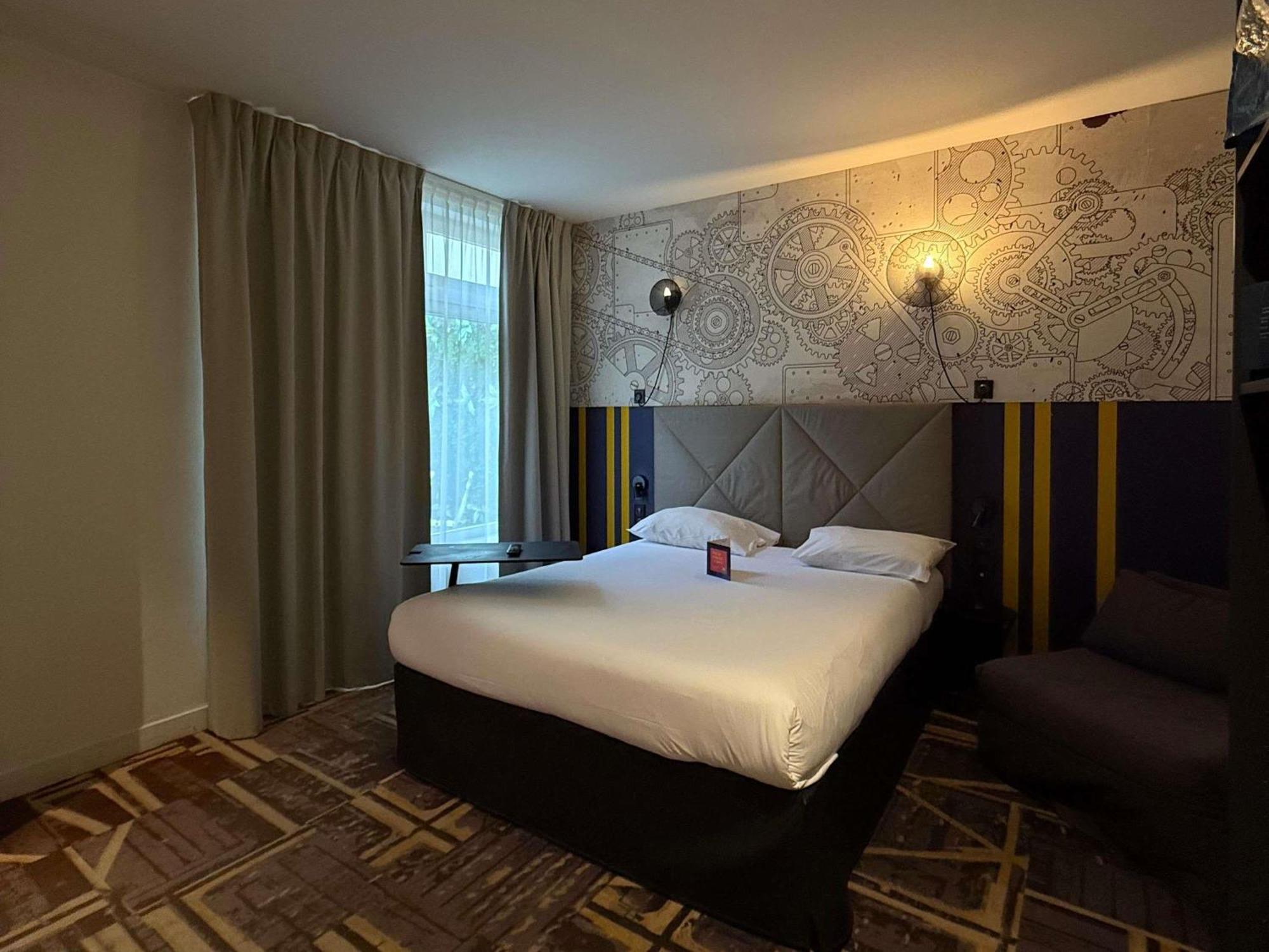 Hotel Ibis Styles Paris Mairie De Clichy Esterno foto